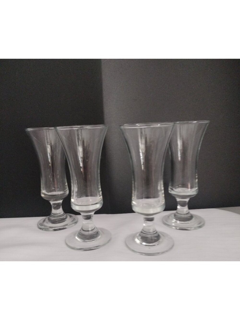 Set of 4 Aperitif Liquor Glass Made In England" 4"1/4x1"3/4"